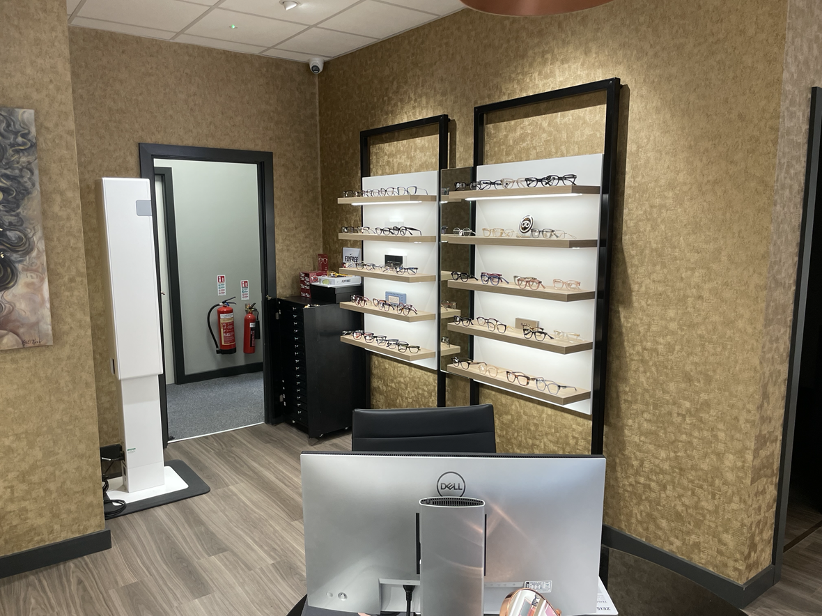 Standish Styling Opticians — Photo 4
